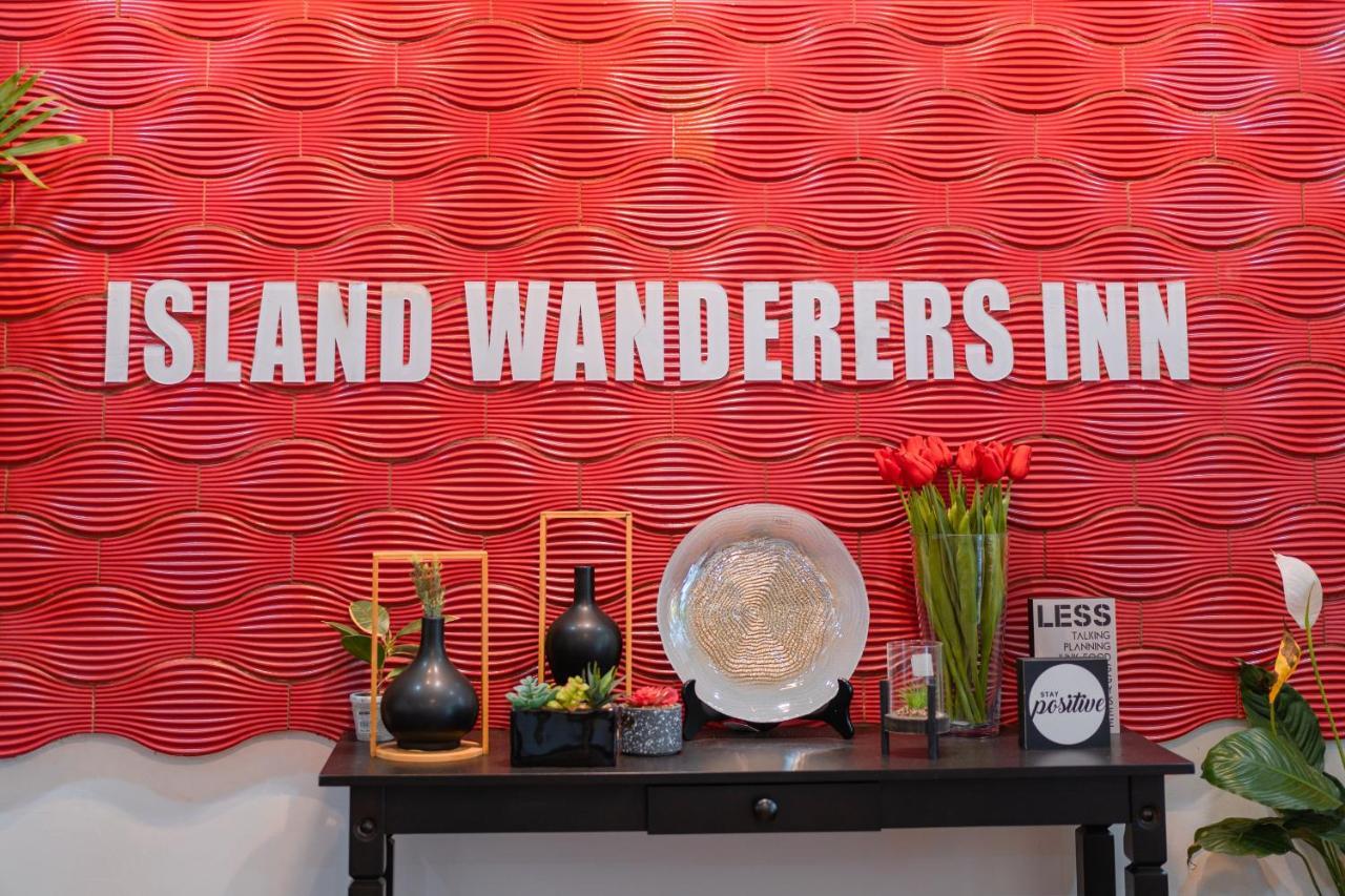 Island Wanderers Inn Coron Bagian luar foto