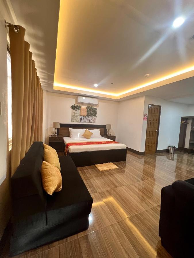 Island Wanderers Inn Coron Bagian luar foto