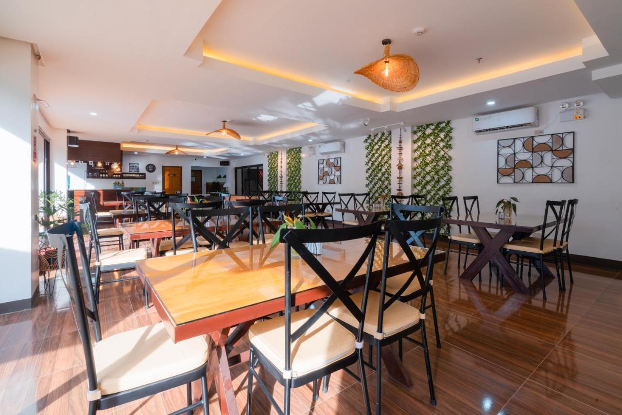 Island Wanderers Inn Coron Bagian luar foto