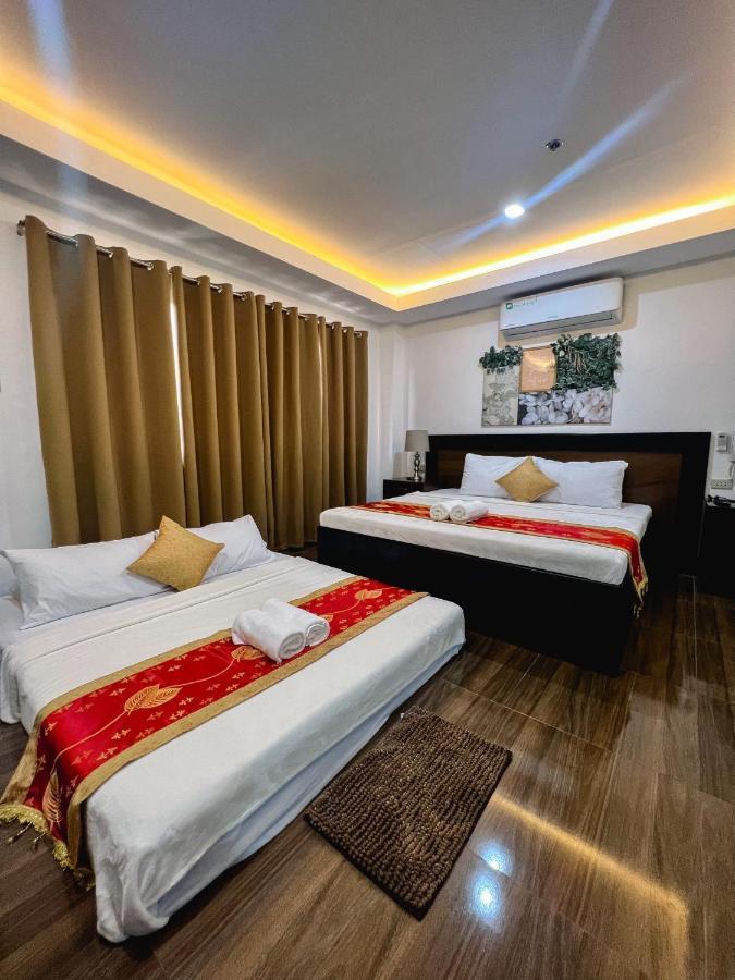 Island Wanderers Inn Coron Bagian luar foto
