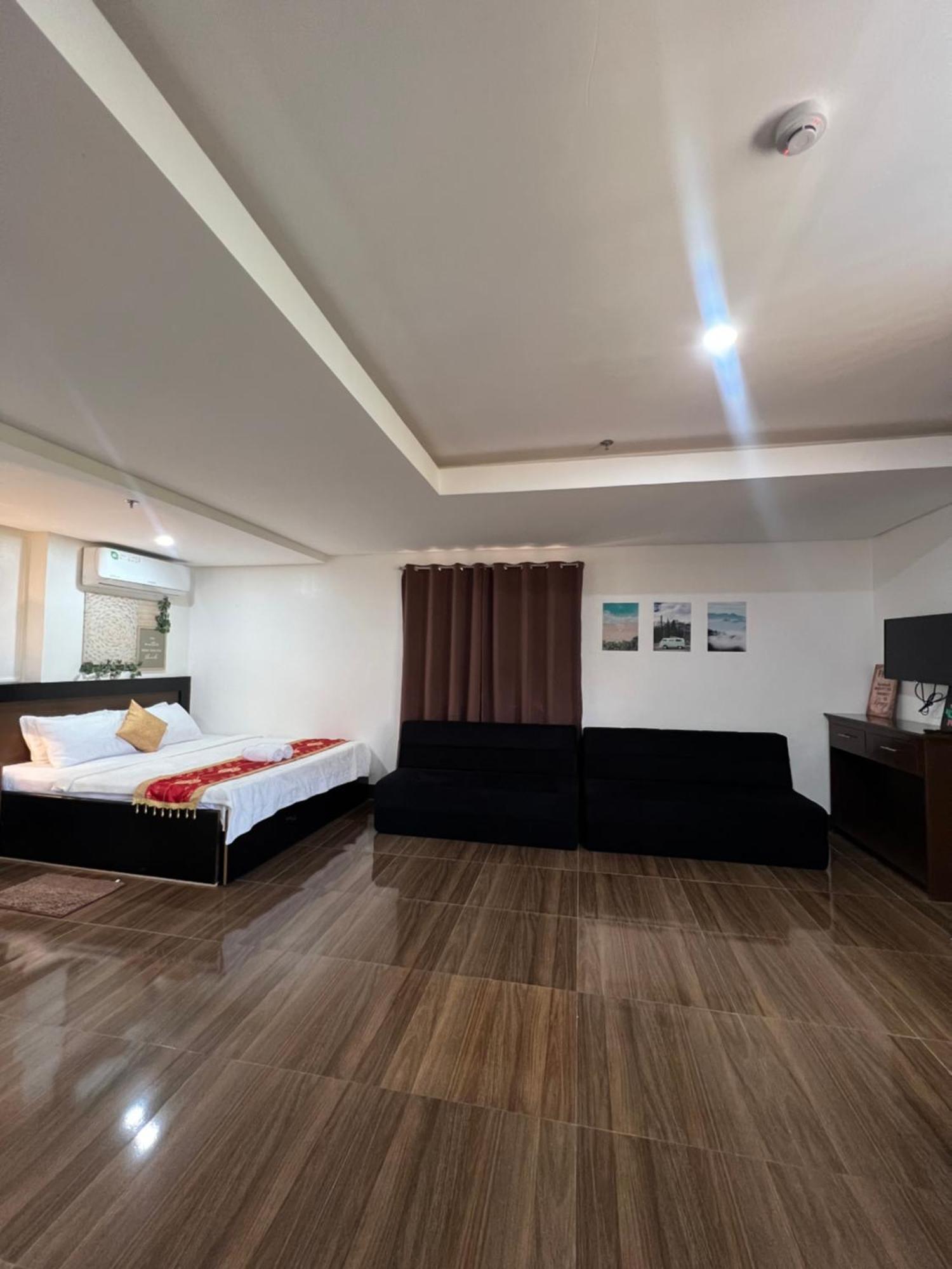 Island Wanderers Inn Coron Bagian luar foto