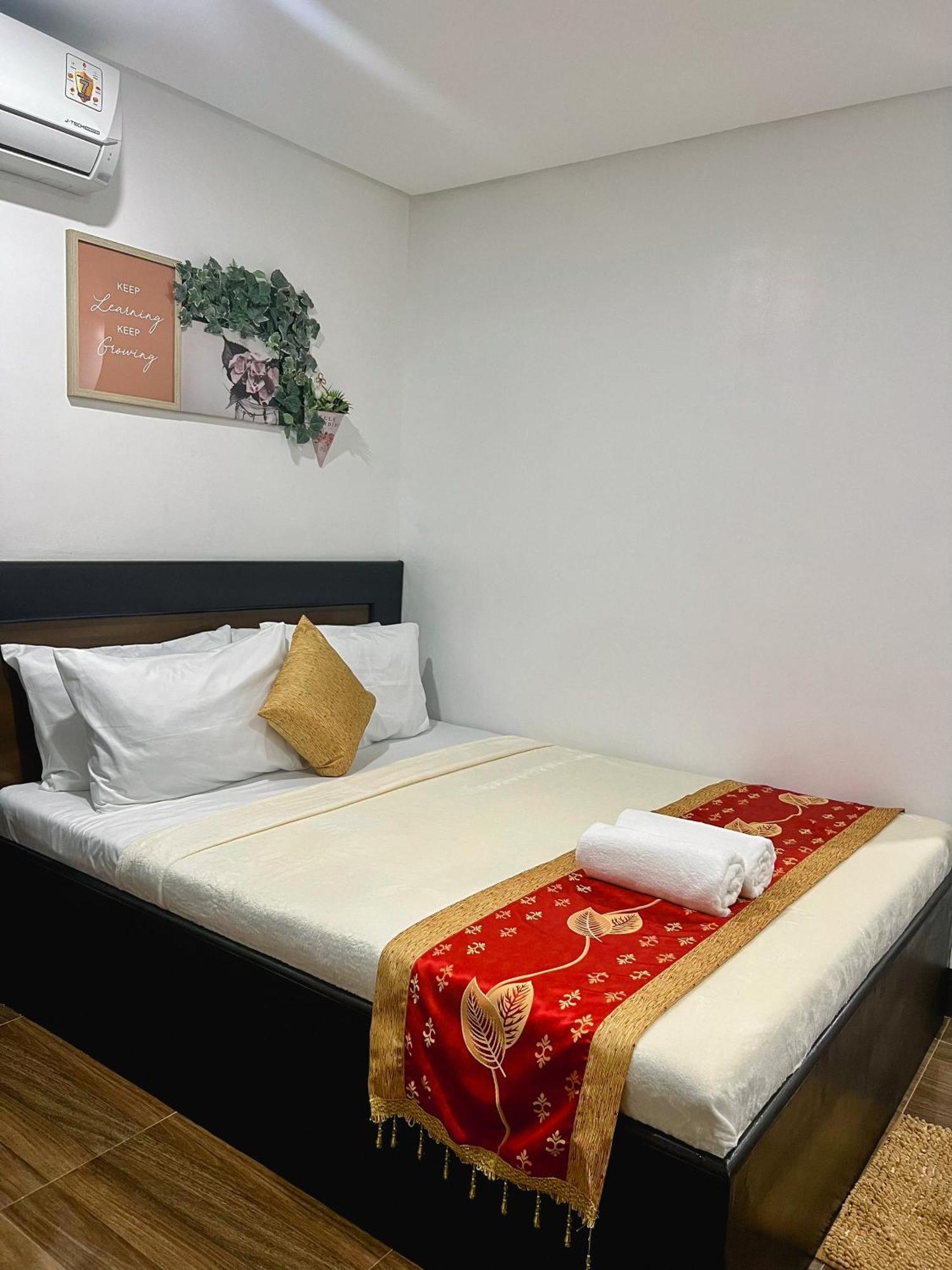 Island Wanderers Inn Coron Bagian luar foto