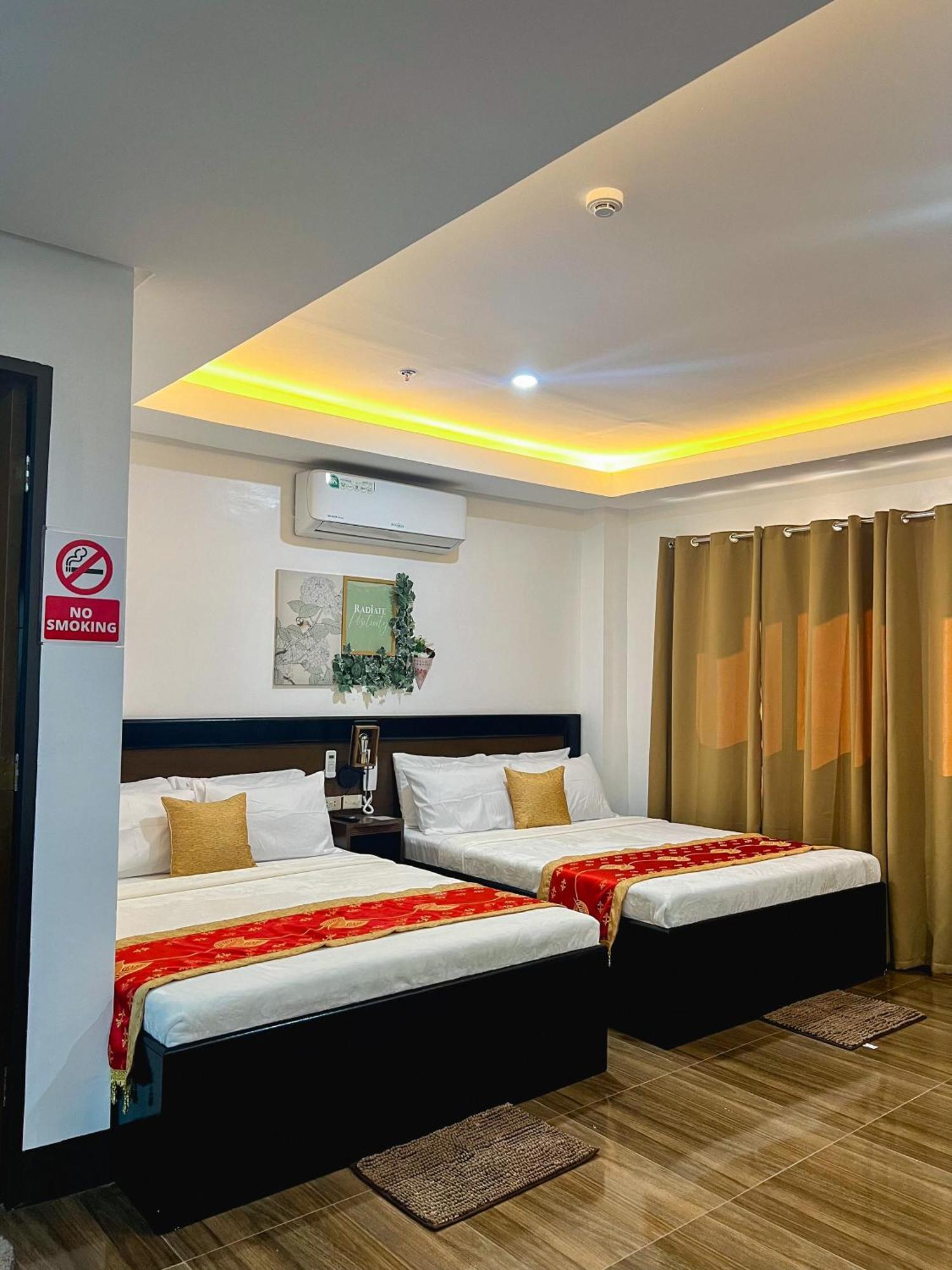 Island Wanderers Inn Coron Bagian luar foto