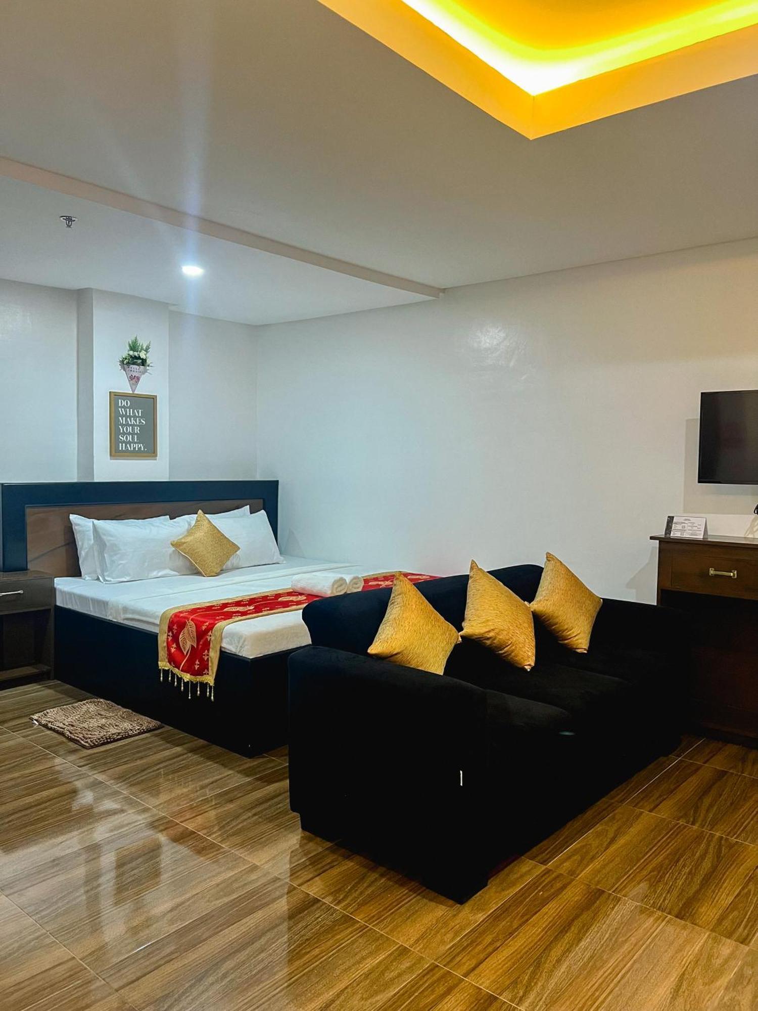 Island Wanderers Inn Coron Bagian luar foto