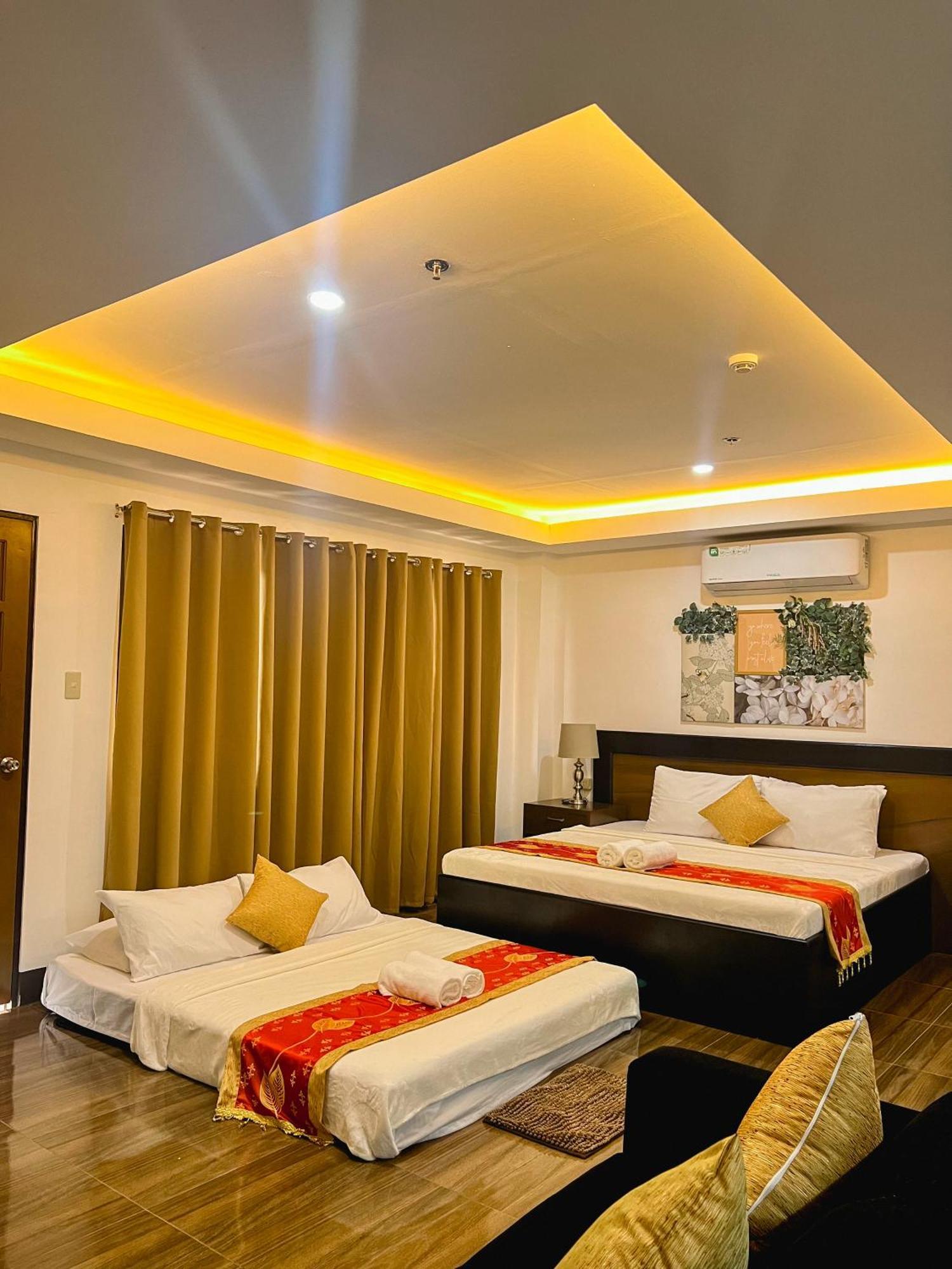 Island Wanderers Inn Coron Bagian luar foto